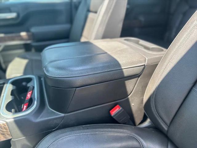 2023 GMC Sierra 3500HD 4WD Crew Cab Standard Bed Denali