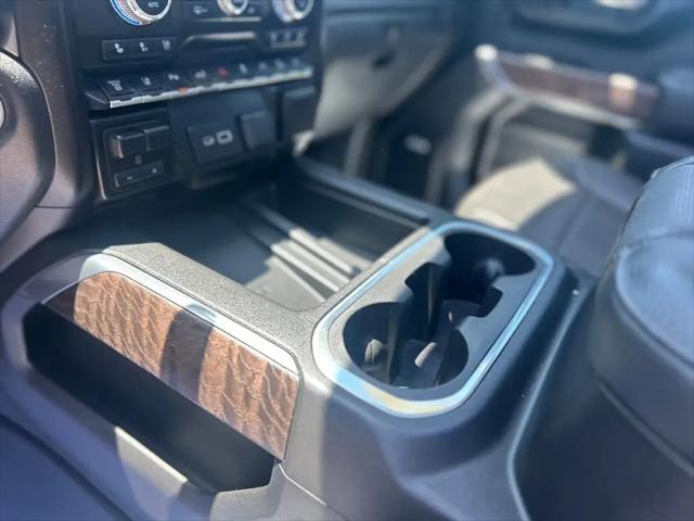 2023 GMC Sierra 3500HD 4WD Crew Cab Standard Bed Denali