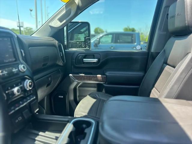2023 GMC Sierra 3500HD 4WD Crew Cab Standard Bed Denali