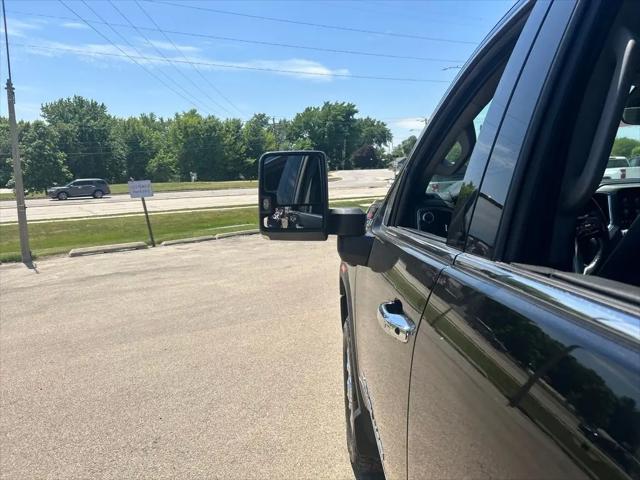 2023 GMC Sierra 3500HD 4WD Crew Cab Standard Bed Denali