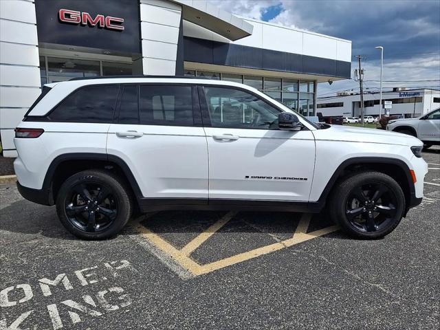 2025 Jeep Grand Cherokee Altitude X 4x4