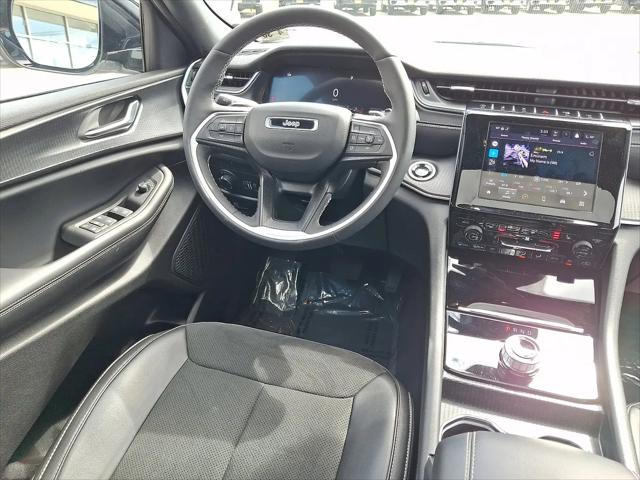 2025 Jeep Grand Cherokee Altitude X 4x4