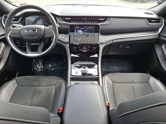 2025 Jeep Grand Cherokee Altitude X 4x4