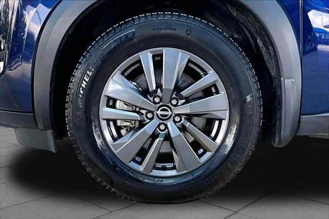 2022 Nissan Pathfinder SV 4WD