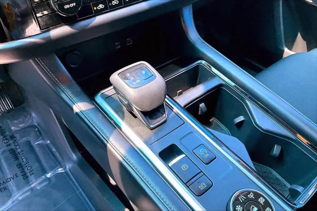 2022 Nissan Pathfinder SV 4WD