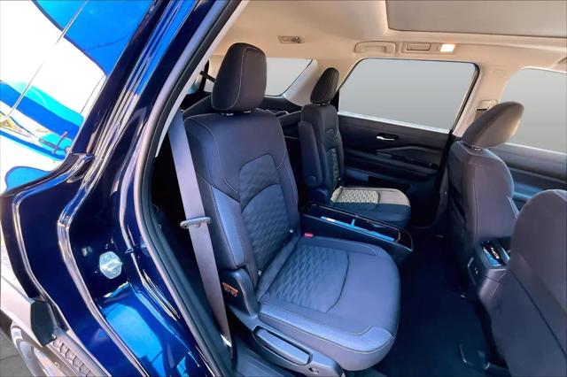 2022 Nissan Pathfinder SV 4WD