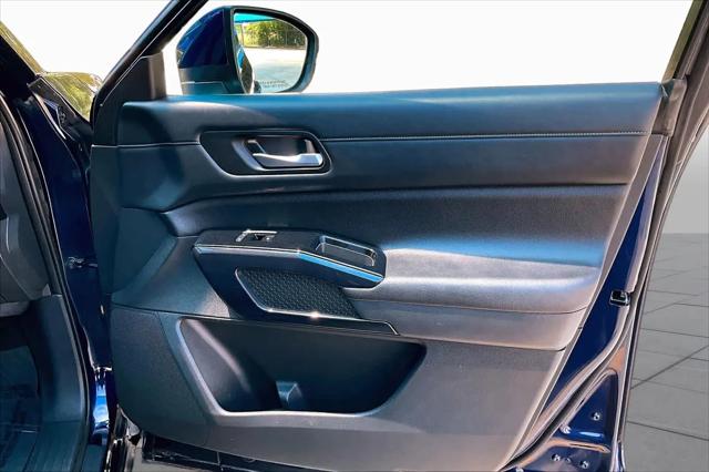 2022 Nissan Pathfinder SV 4WD