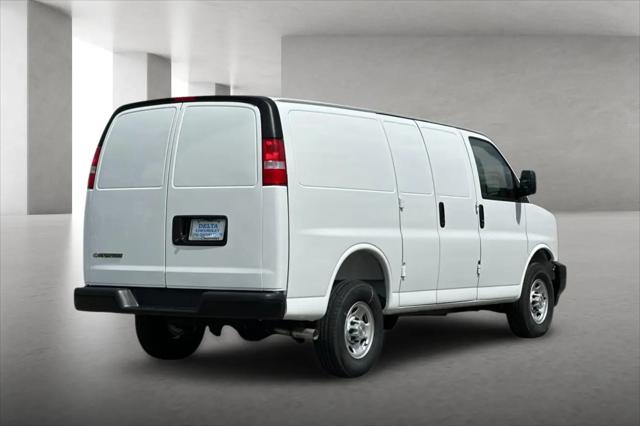 2026 Chevrolet Express Cargo Van 2500 Regular Wheelbase, WT, RWD
