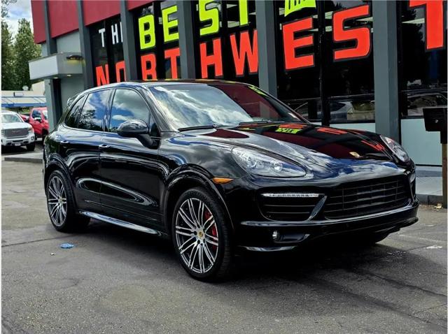 2013 Porsche Cayenne GTS