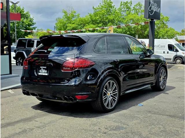 2013 Porsche Cayenne GTS