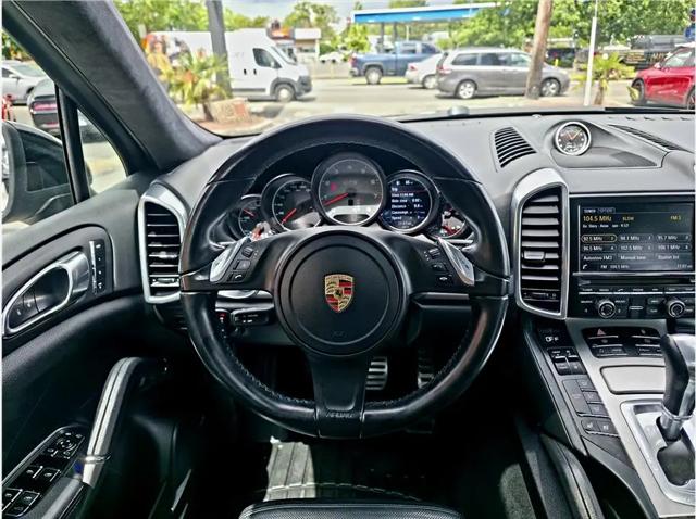 2013 Porsche Cayenne GTS