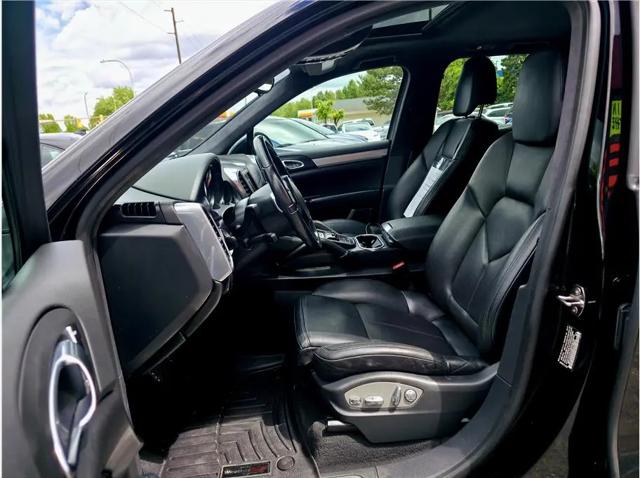 2013 Porsche Cayenne GTS