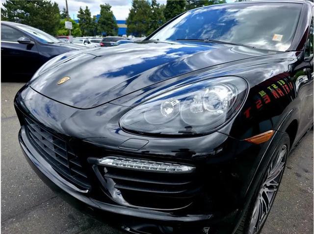 2013 Porsche Cayenne GTS
