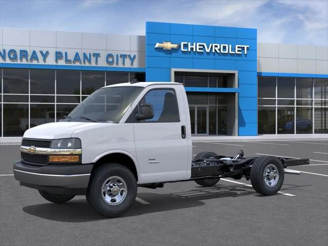 2025 Chevrolet Express Cutaway Work Van