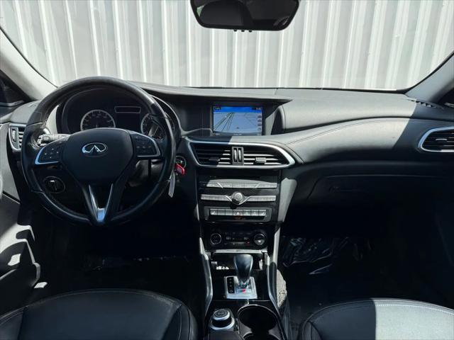 2019 INFINITI QX30 ESSENTIAL