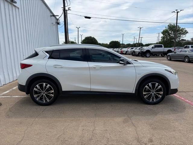 2019 INFINITI QX30 ESSENTIAL