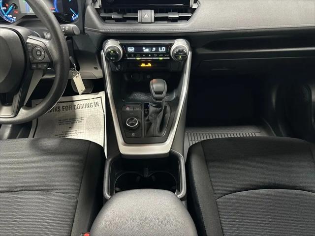 2025 Toyota RAV4 Hybrid LE