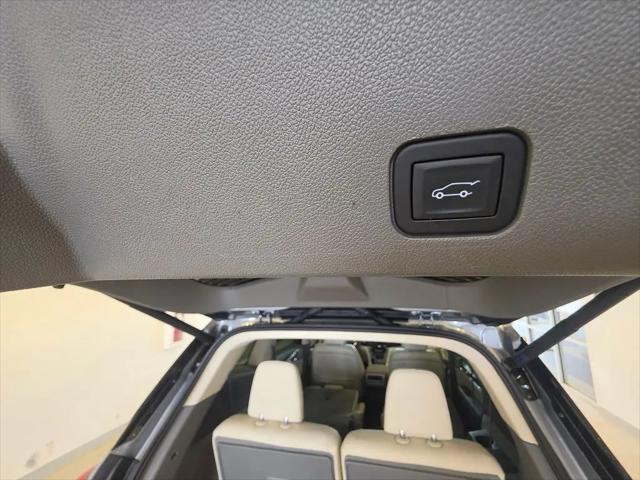 2025 Cadillac XT6 FWD Premium Luxury