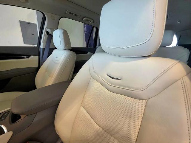2025 Cadillac XT6 FWD Premium Luxury