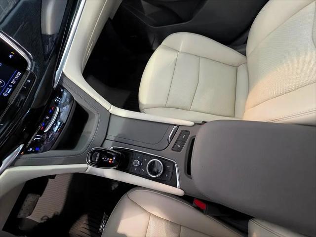 2025 Cadillac XT6 FWD Premium Luxury