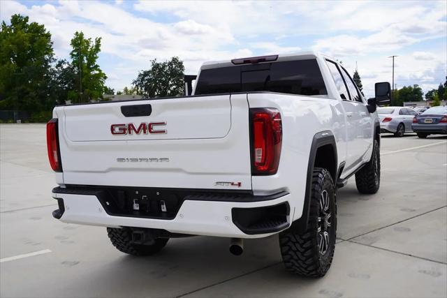 2023 GMC Sierra 2500HD 4WD Crew Cab Standard Bed AT4