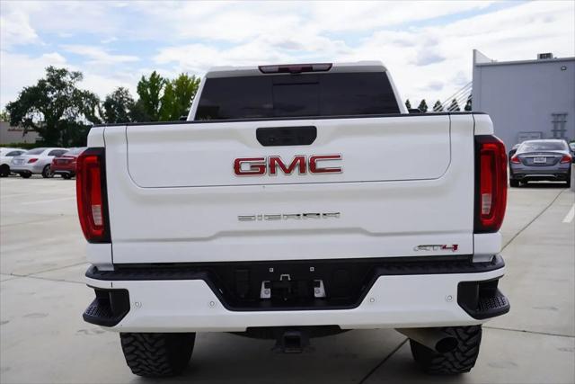 2023 GMC Sierra 2500HD 4WD Crew Cab Standard Bed AT4