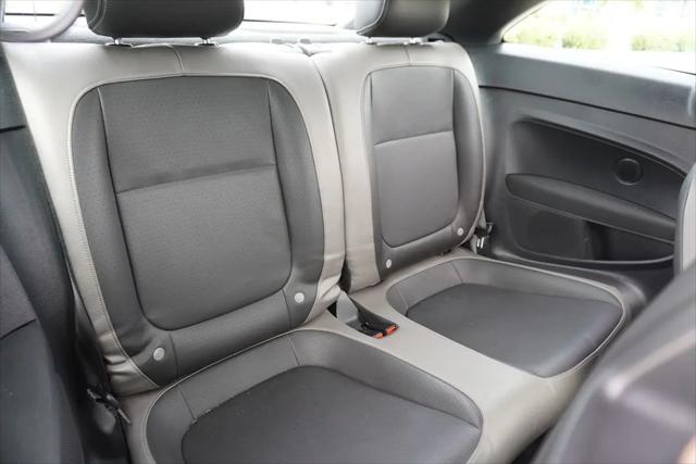 2015 Volkswagen Beetle 1.8T Fleet Edition