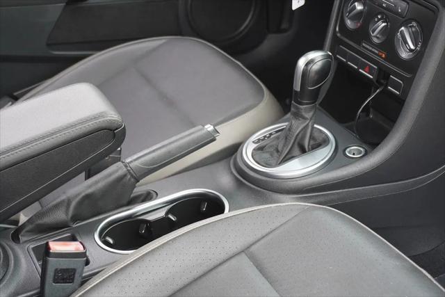 2015 Volkswagen Beetle 1.8T Fleet Edition
