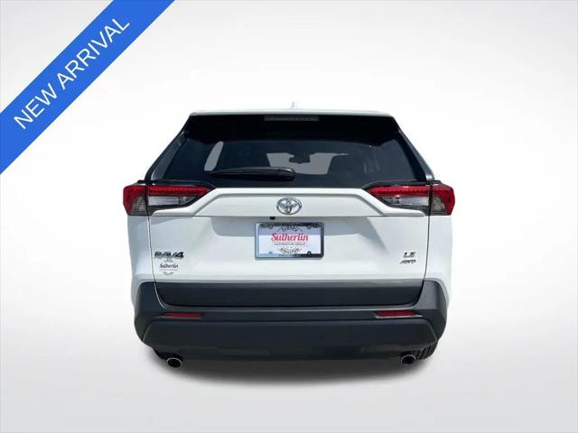 2025 Toyota RAV4 LE