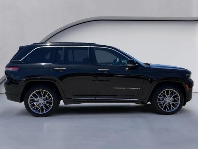 2025 Jeep Grand Cherokee Summit 4x4