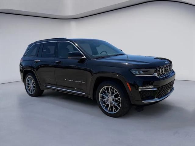 2025 Jeep Grand Cherokee Summit 4x4