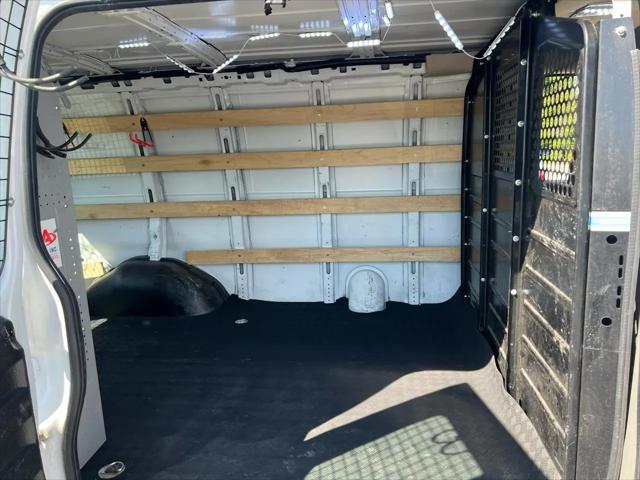 2020 GMC Savana Cargo RWD 2500 Regular Wheelbase Work Van
