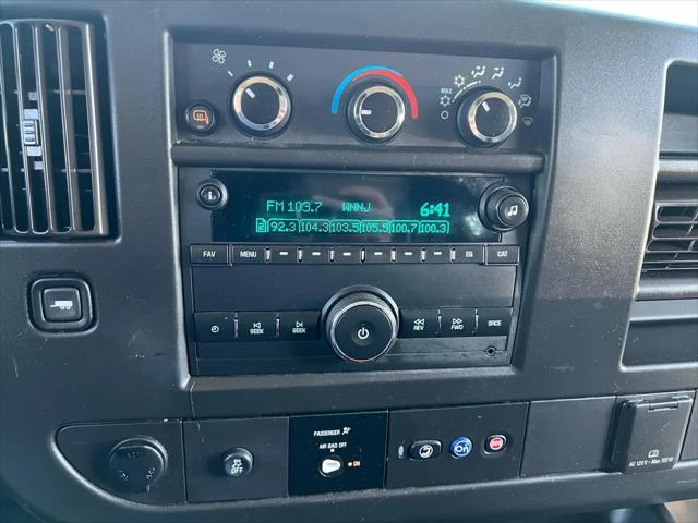 2020 GMC Savana Cargo RWD 2500 Regular Wheelbase Work Van