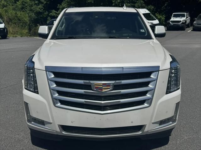 2017 Cadillac Escalade ESV Luxury
