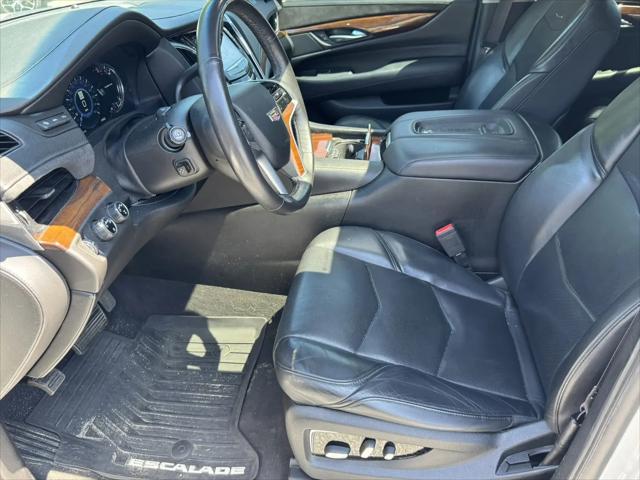 2017 Cadillac Escalade ESV Luxury
