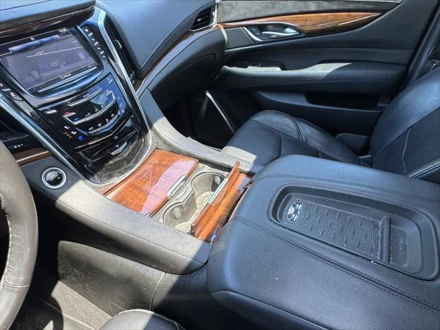 2017 Cadillac Escalade ESV Luxury