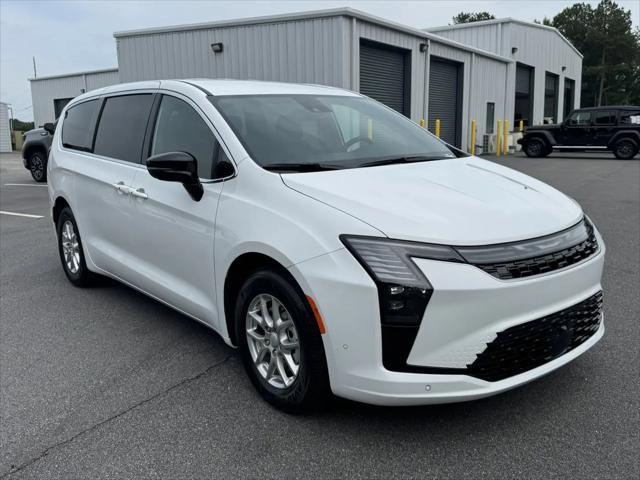 2027 Chrysler Pacifica Select