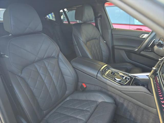 2025 BMW X6 xDrive40i
