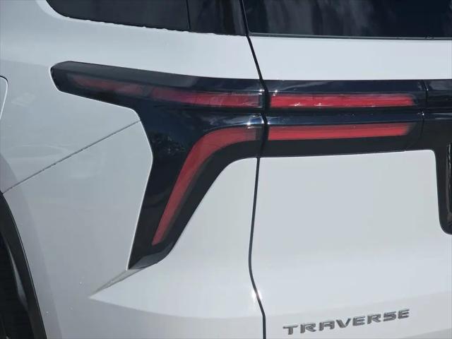2026 Chevrolet Traverse FWD LT