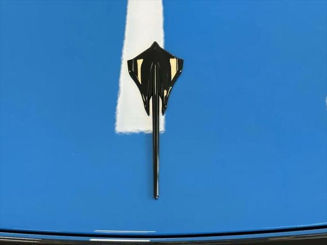 2023 Chevrolet Corvette Stingray RWD Coupe 2LT