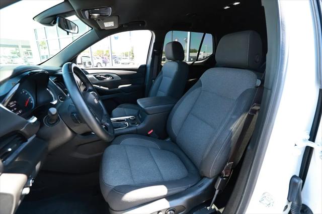 2023 Chevrolet Traverse FWD LT Cloth