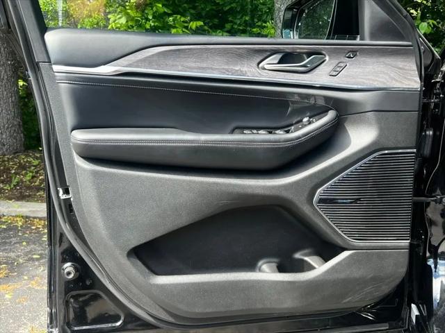 2022 Jeep Grand Cherokee L Overland 4x4
