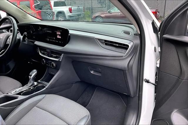 2025 Buick Encore GX Preferred FWD