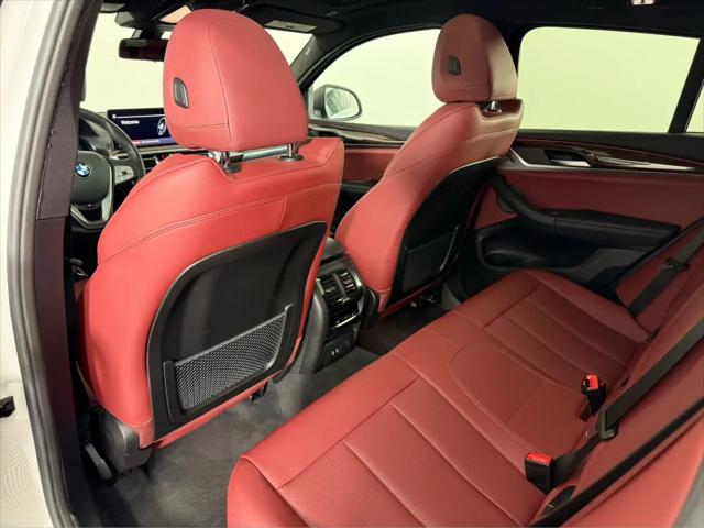 2023 BMW X4 xDrive30i