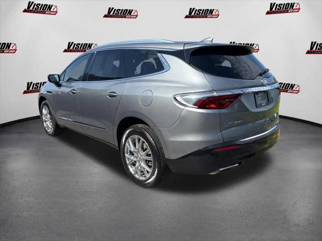 2023 Buick Enclave Essence AWD