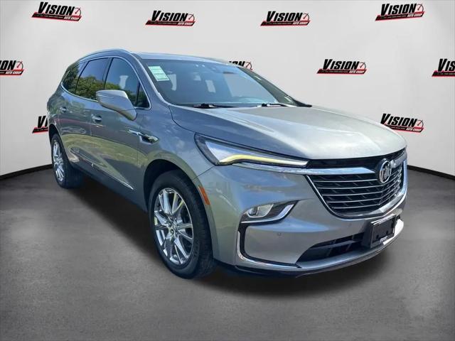 2023 Buick Enclave Essence AWD