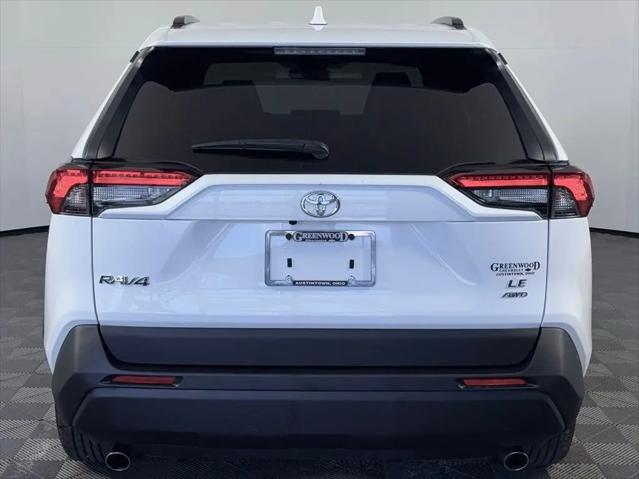 2021 Toyota RAV4 LE
