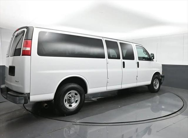 2017 Chevrolet Express LT