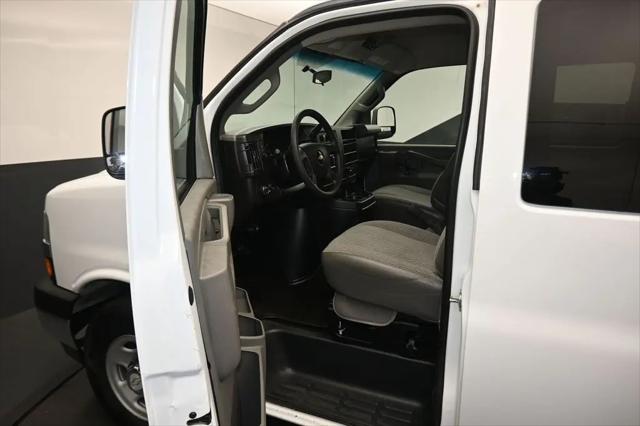 2017 Chevrolet Express LT