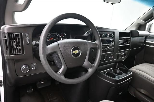 2017 Chevrolet Express LT
